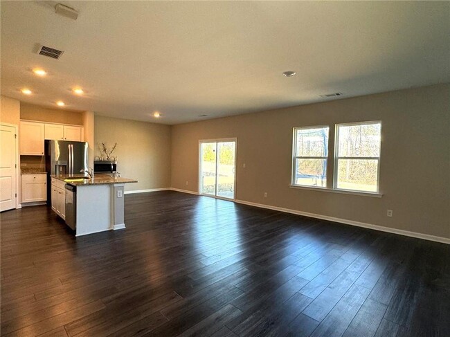 Building Photo - 4747 Waxwing St
