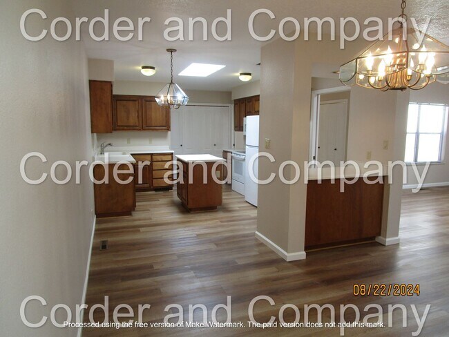 Building Photo - Cute 2 Bedroom, 2 Bathroom, 2 Car Garage and 1,562 Sq. Ft. home in 55+ Community in Rio Rancho.