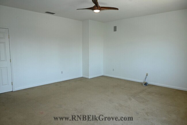 Building Photo - 5 Bedroom Home in Elk Grove! - Resident Benefit Package Property
