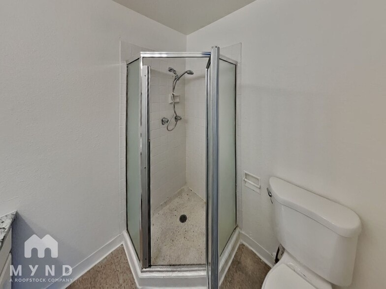 Building Photo - 6290 Bancroft Ave