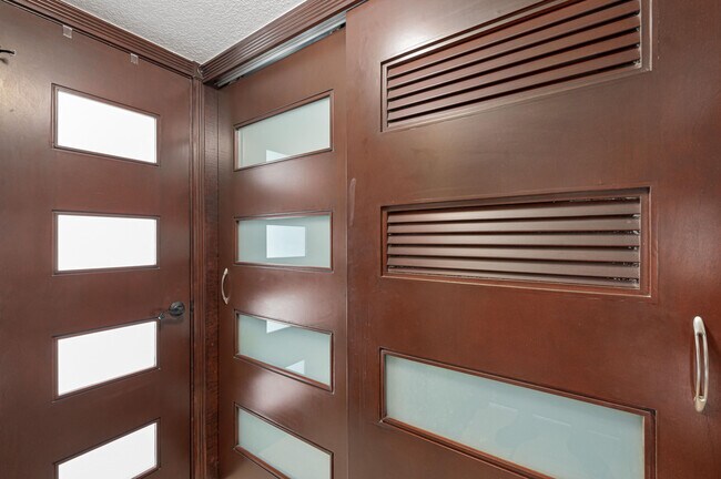 Building Photo - 2400 S Ocean Dr