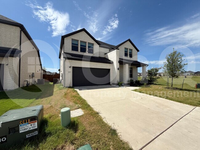 Building Photo - 405 Loganberry Dr