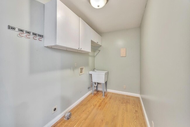 Building Photo - 20401 Matterhorn Dr