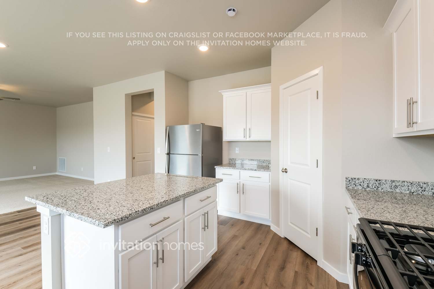 Building Photo - 2244 Alyssa St