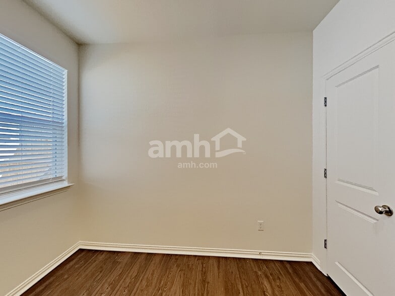 Building Photo - 345 Pebble Beach Run