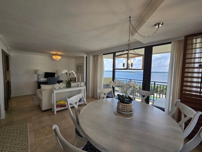 Building Photo - 5460 N Ocean Dr