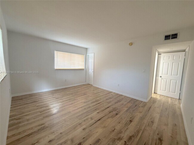 Building Photo - 7737 SW 88th St