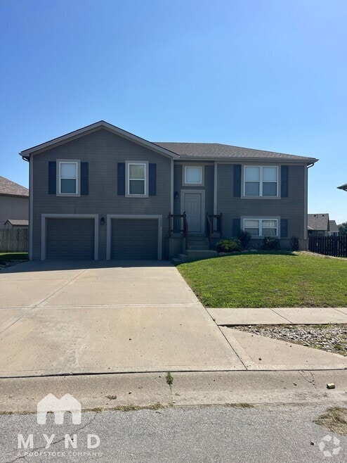 Building Photo - 1505 Clear Creek Dr