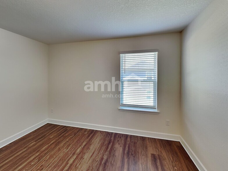 Building Photo - 105 Moultrie Crossing Ln