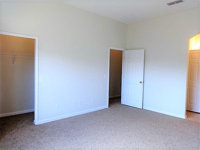 Building Photo - 9168 Mill Grove Dr