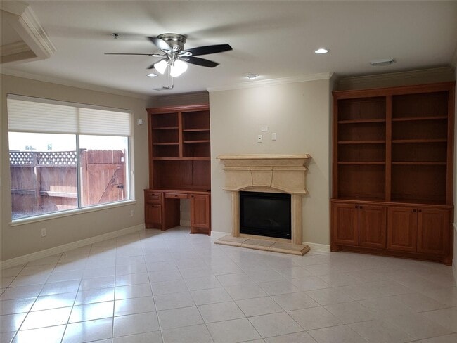 Building Photo - 4330 Lake Run Dr