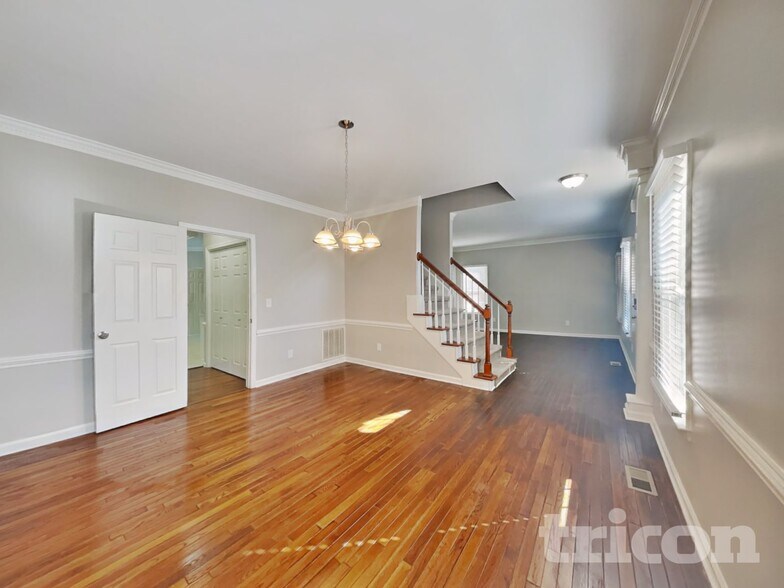 Building Photo - 6013 Rittenhouse Rd