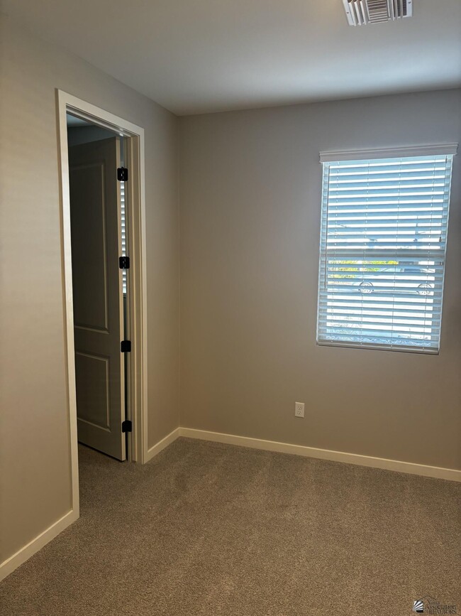 Building Photo - 7615 E 36th Pl