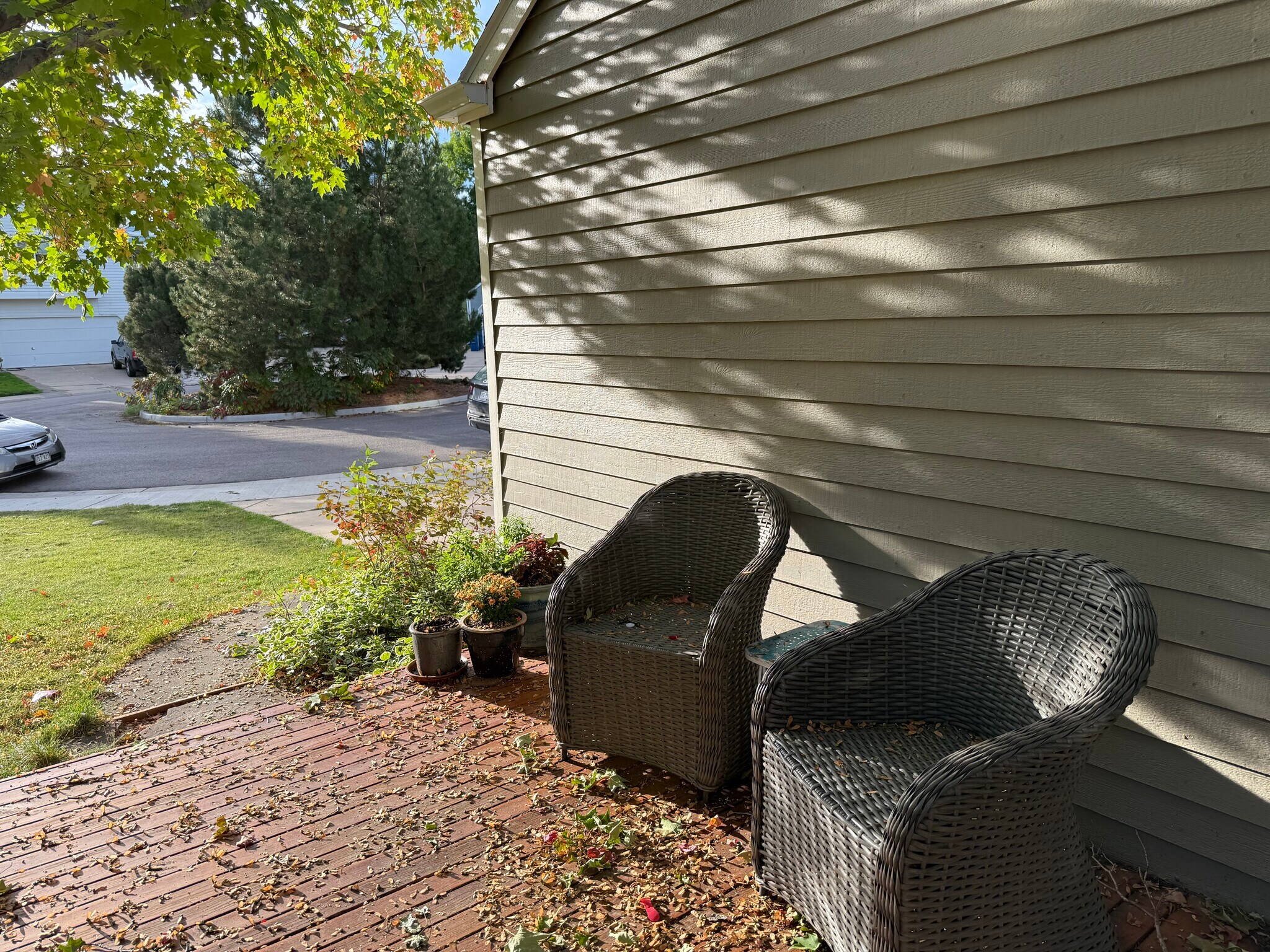 Front porch - 332 Buchanan Ct