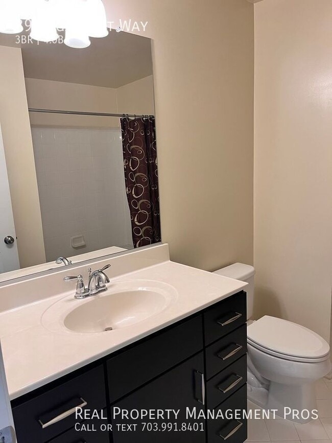 Building Photo - 8907 Garrett Way