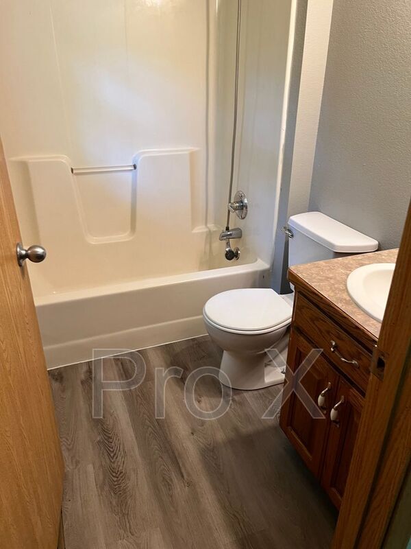 Building Photo - 4575 E Zora St