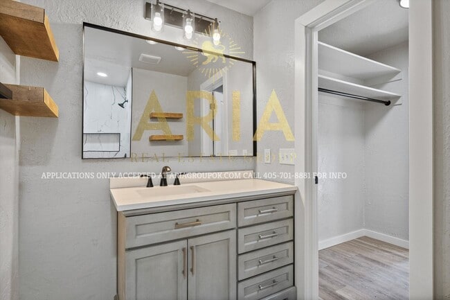 Building Photo - TOUR NOW for ESTIMATED MOVE IN BY 6/9/25! ...