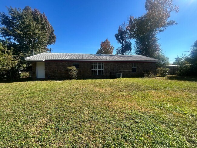 Building Photo - 712 Michigan Ave