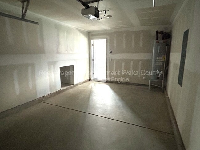 Building Photo - 3604 Sorda Ct