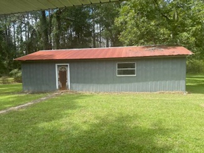 Building Photo - Country Brick Ranch in Callahan