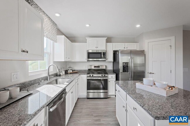 Building Photo - 17 Archer Dr
