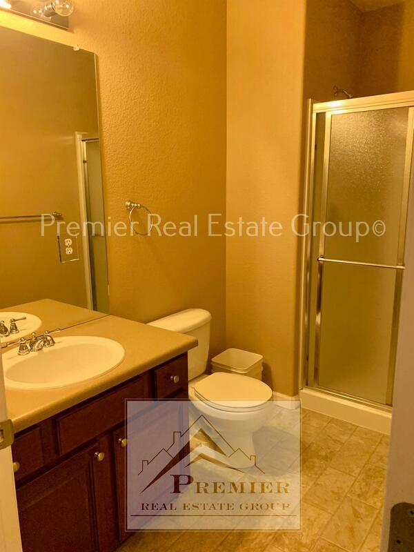 Building Photo - 5984 Revelstoke Dr