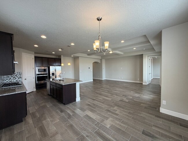 Building Photo - Luxury Single Story 3 Bedroom Plus Office / Sitting Room Recent Construction Available in Exclusi...