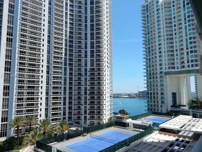 Building Photo - 801 Brickell Key Blvd