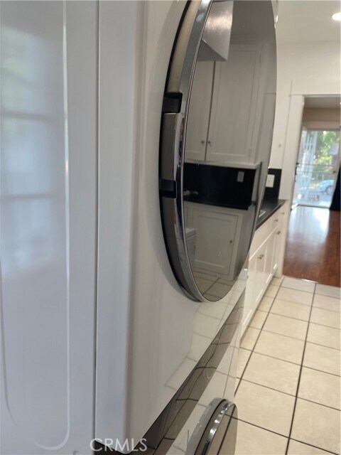 Building Photo - 214 Poppy Ave