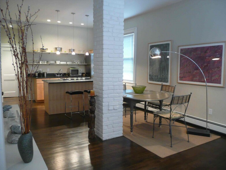 Dining/Kitchen - 152 Pearl St