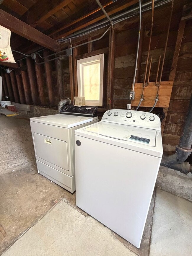 Building Photo - UPDATED BRIGHT HUGE 1650sf 2BR/1BA+BONUS Home Balboa Terrace LOTS of Natural Light AVAILABLE NOW