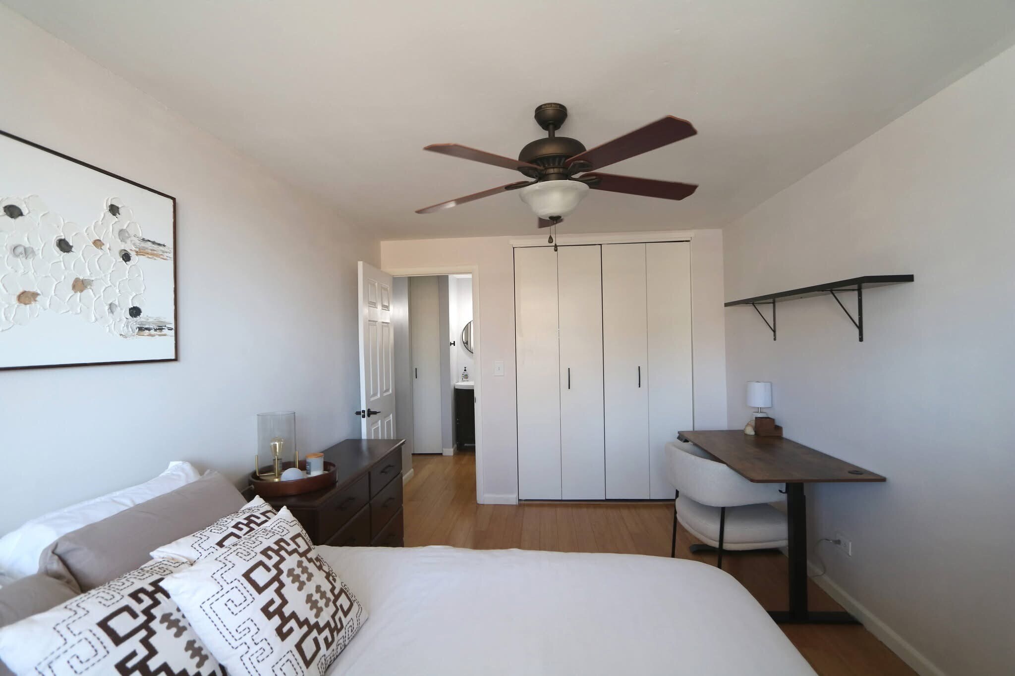 Building Photo - 937 N Clarkson St