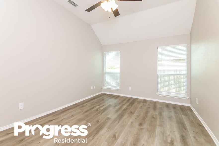 Building Photo - 1617 Meadow Lark Ln