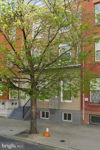 Building Photo - 2045 N 8th St
