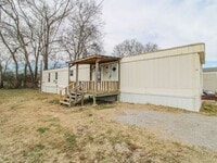 Building Photo - Enjoy peaceful country living near Pulaski...