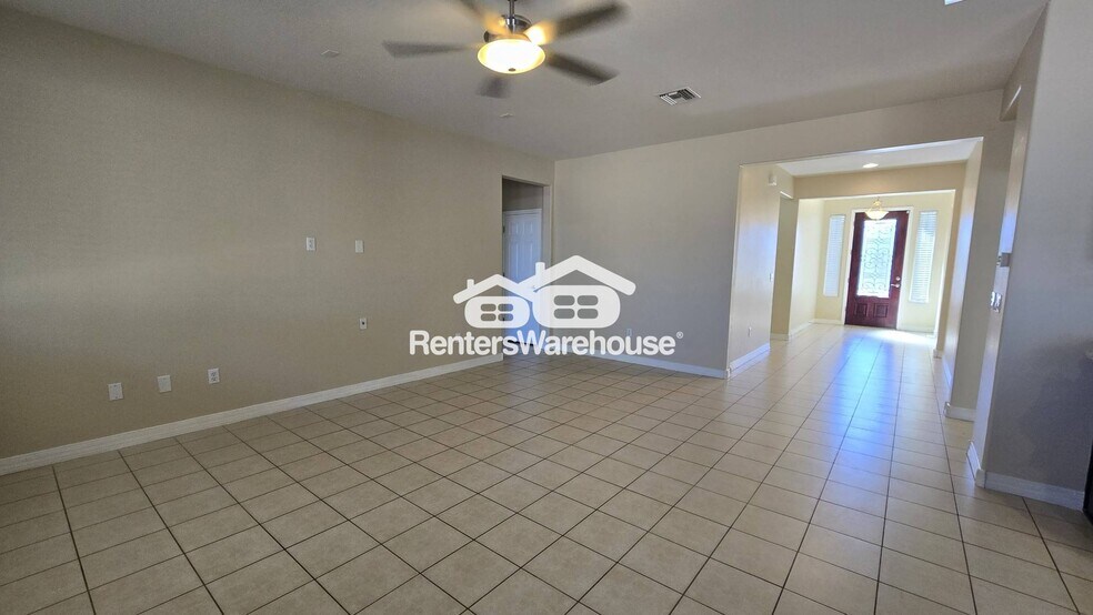 Building Photo - 8330 N Mountain Stone Pine Way