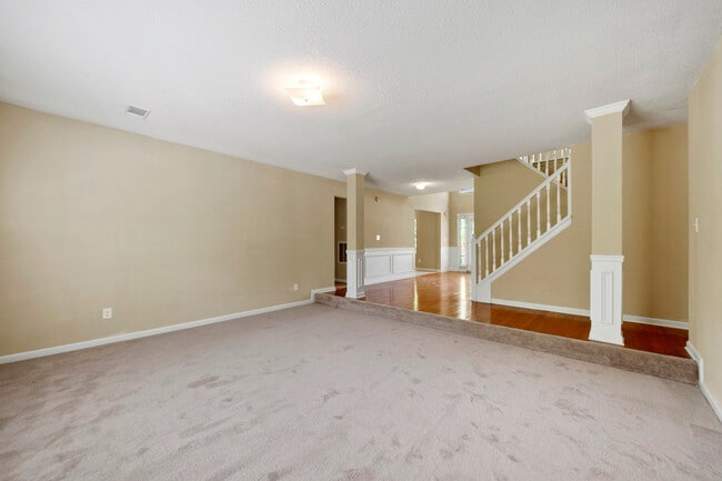 Building Photo - 1152 Stepping Stone Ln