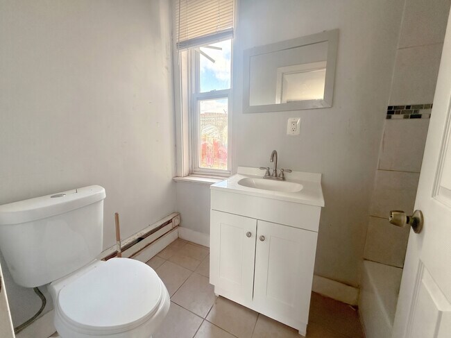 Building Photo - 5210 Master St