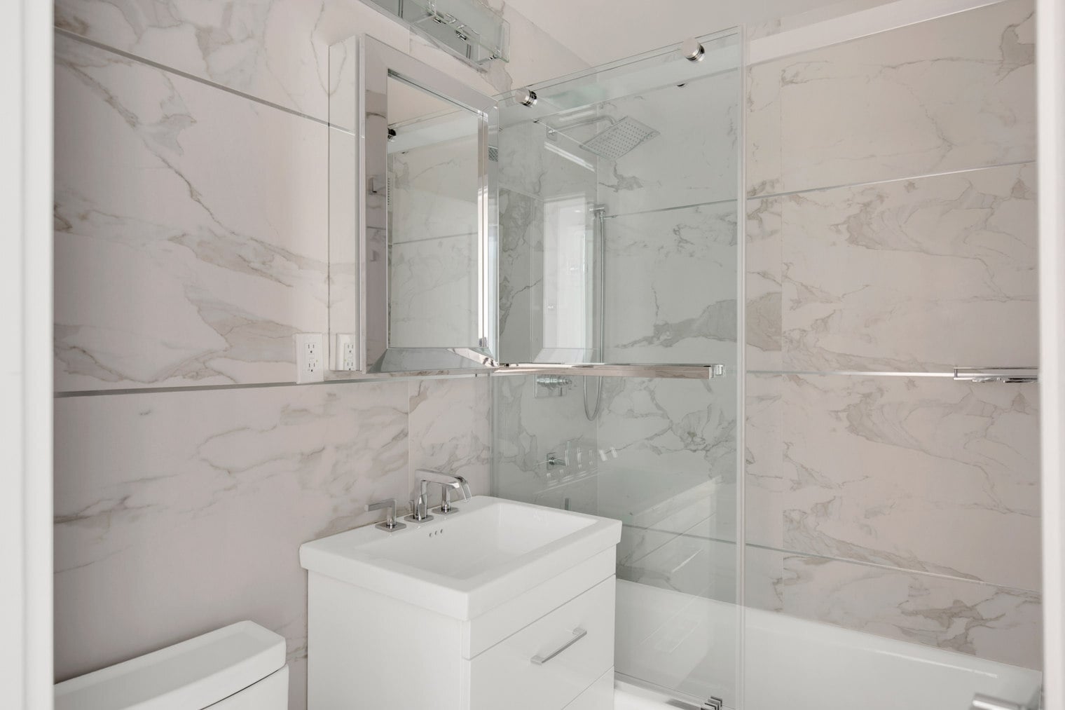 Building Photo - 30 Park Ave