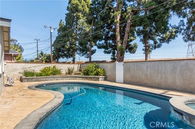 Building Photo - 828 Stevely Ave