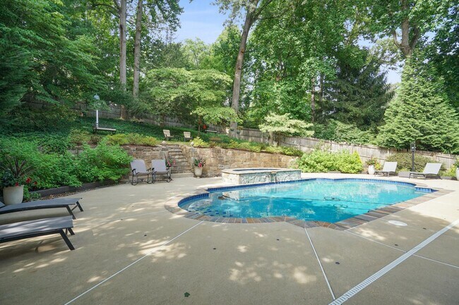 Building Photo - 4903 Baltan Rd