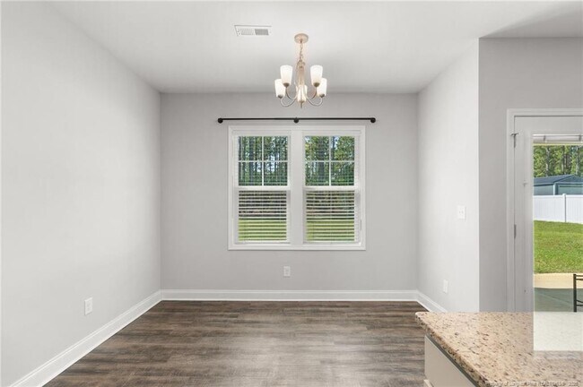 Building Photo - 153 Nairn St
