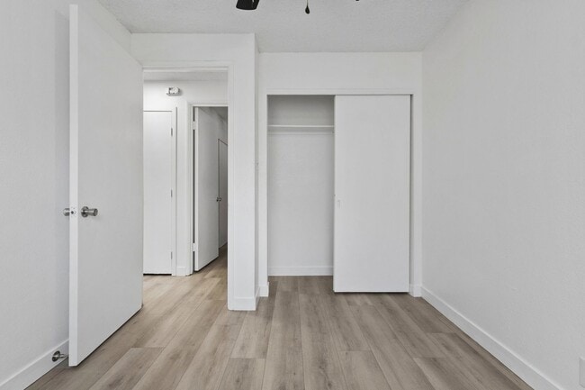 Building Photo - Kilihe Way Multi-Generational Home