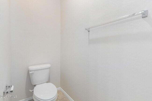 Building Photo - 1810 W Pinkley Ave