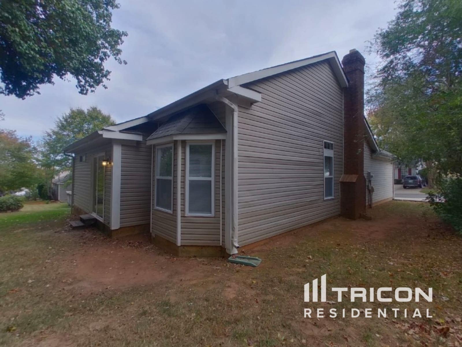 Building Photo - 9617 Kenneth Glenn Dr