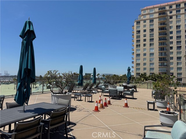 Building Photo - 1000 E Ocean Blvd