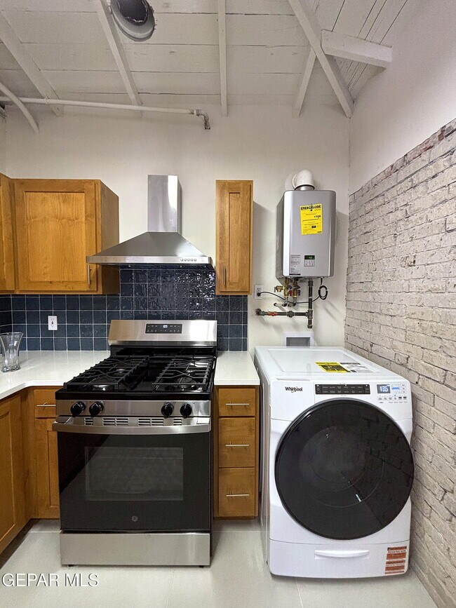 Building Photo - 3116 Wheeling Ave