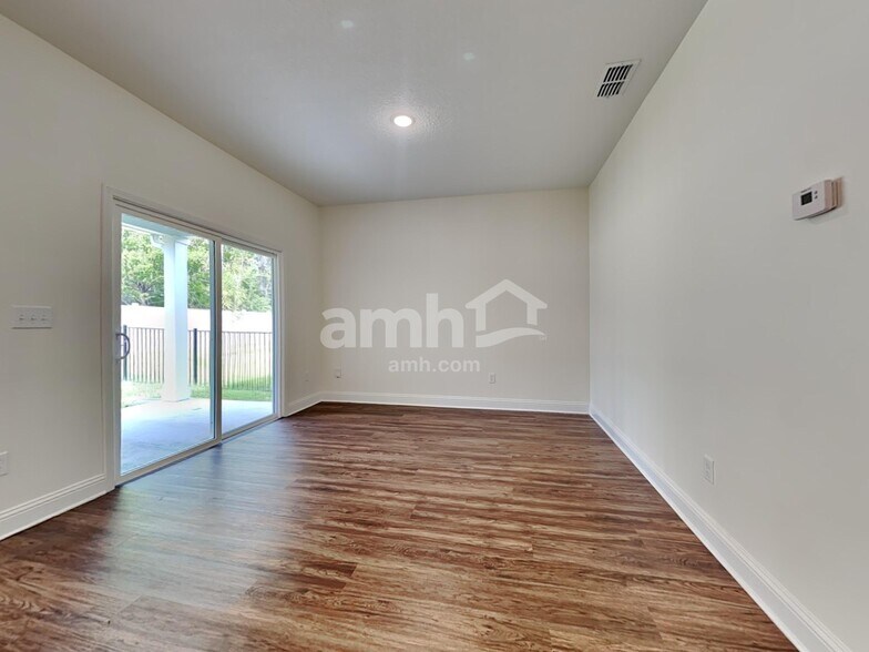 Building Photo - 12644 Percy Ln