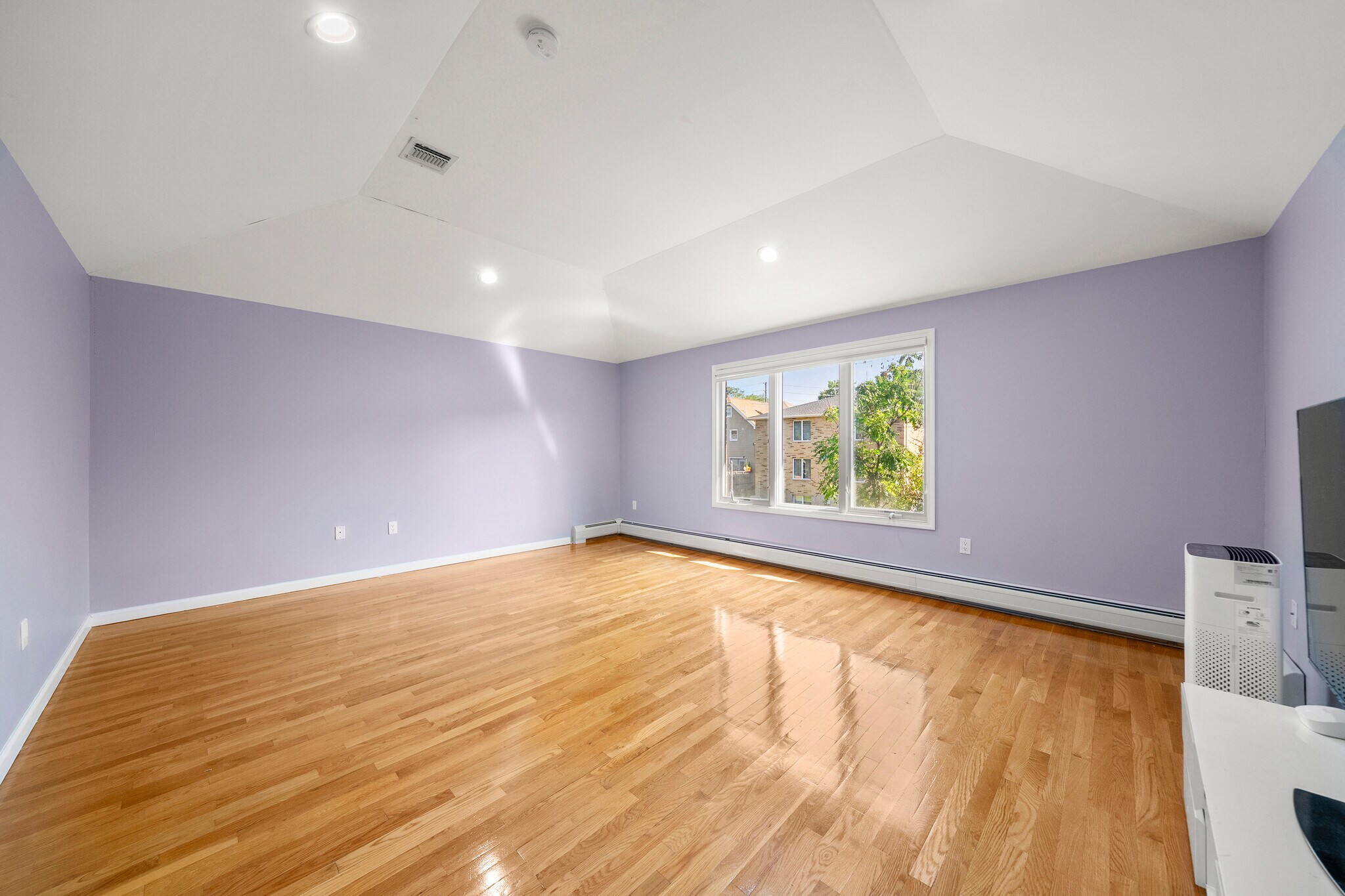 Building Photo - 227A E Columbia Ave