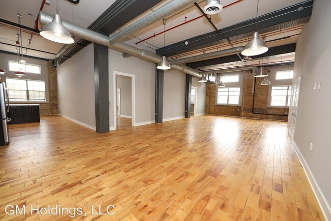 Building Photo - 1817 E Venango St